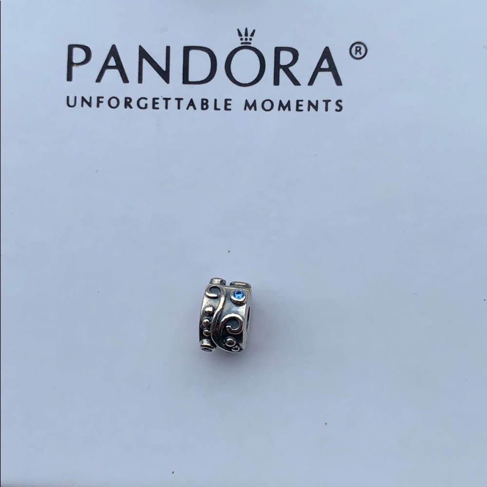 Authentic Pandora Charm Clip